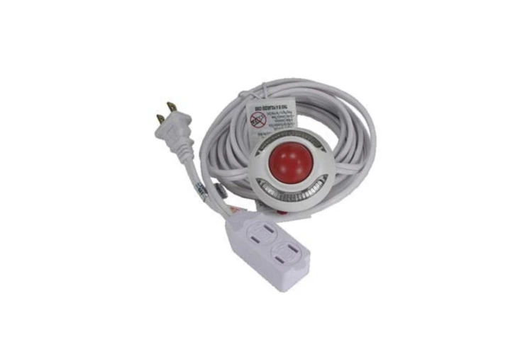 Lighted Foot Switch with 9Ft 3 Outlet Cord