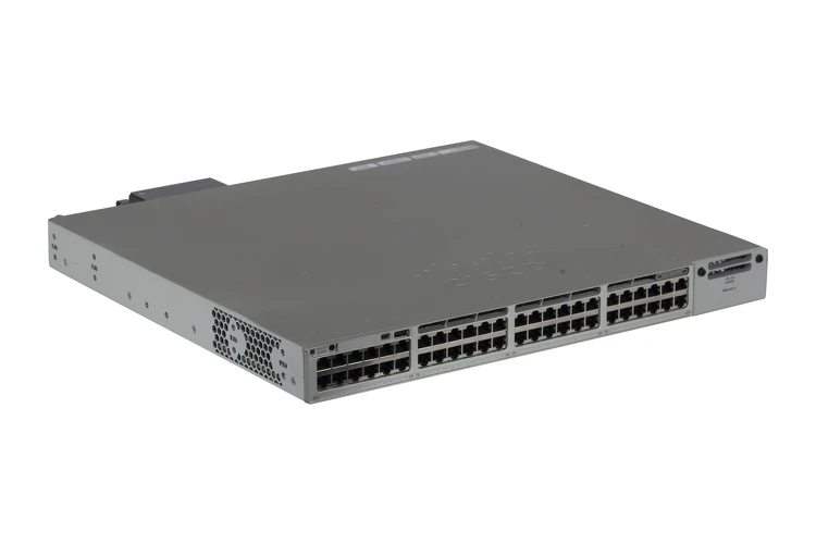 Catalyst 9300 48-port 1G copper with modular uplinks, PoE+, Network Advantage, NIB, C9300-48P-A