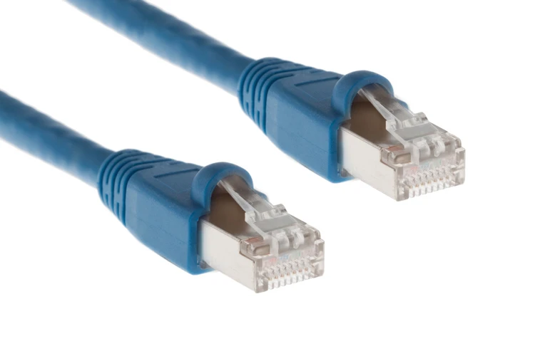 Cat6A Shielded Ethernet Patch Cable, Half-moon Boot, 25 ft, Blue