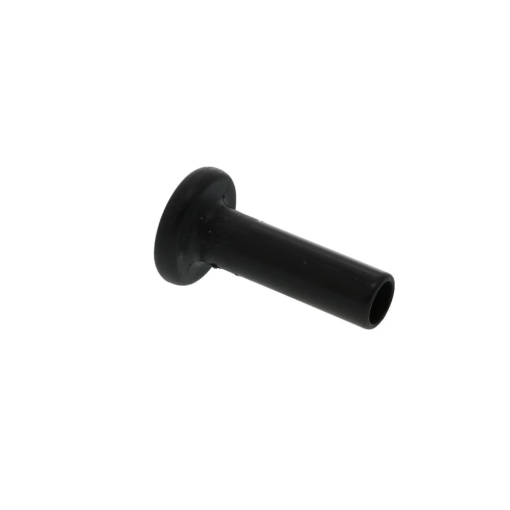 John Guest Plug Black Polypropylene - 3/8 — Box of 400
