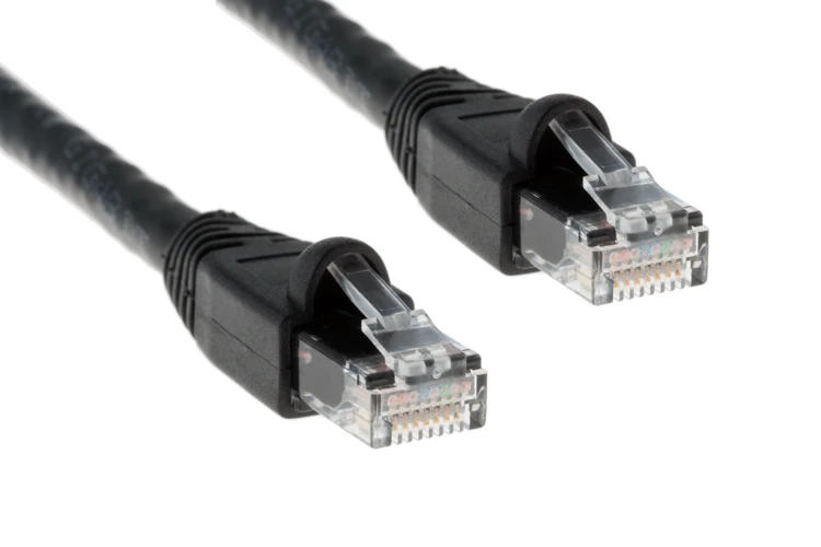 Cat6A Ethernet Patch Cable, Half-moon Boot, UTP, 4 ft, Black
