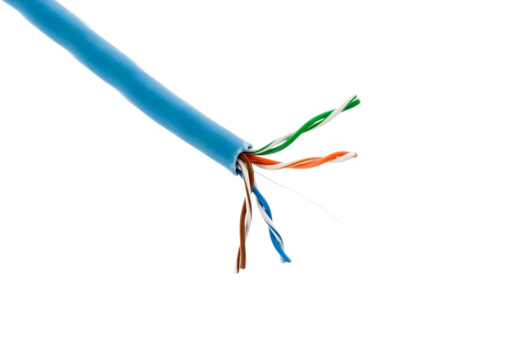 Cat6 Bulk Ethernet Cable, Unshielded, Stranded, CM, Pull Box, 1000 ft, 550 Mhz, Blue