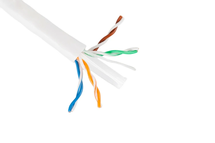 Cat6 Bulk Ethernet Cable, Unshielded, Solid, CMR, Pull Box, 1000 ft, 550 Mhz, White